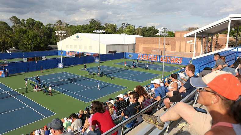 Reportage sur le tennis universitaire aux Etats-Unis, au sein des Florida Gators.